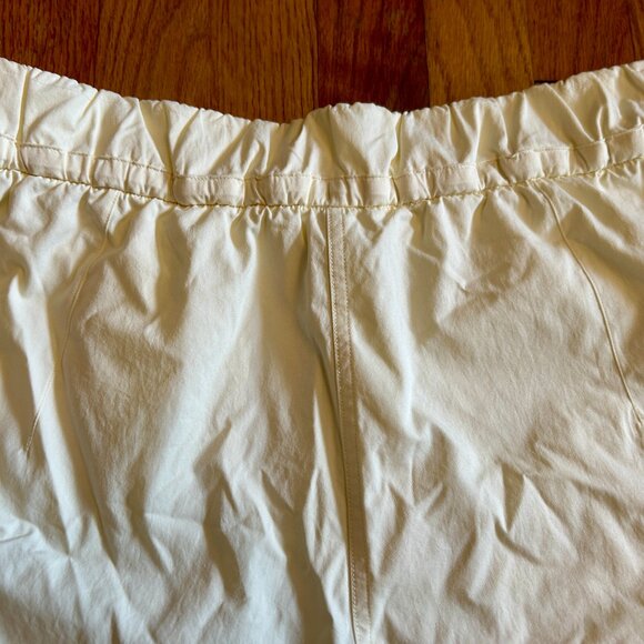 Lululemon Cinchable Waist High Rise Woven Short 3.5" Size Medium - Picture 13 of 15